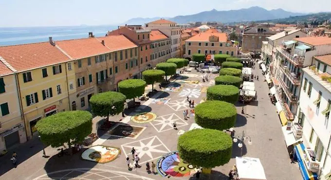 Hotel La Milanese Pietra Ligure 3*,